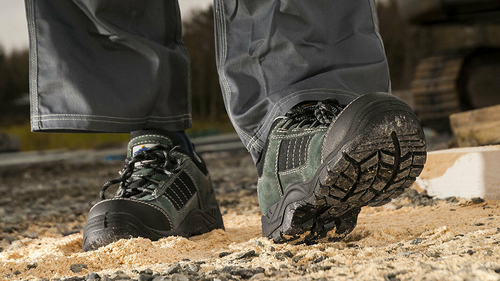 TS EN ISO 13287 Odpornost proti zdrsu obutve