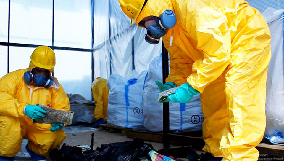 ชุดป้องกัน TS EN ISO 13982-1 ใช้กับอนุภาคที่เป็นของแข็ง