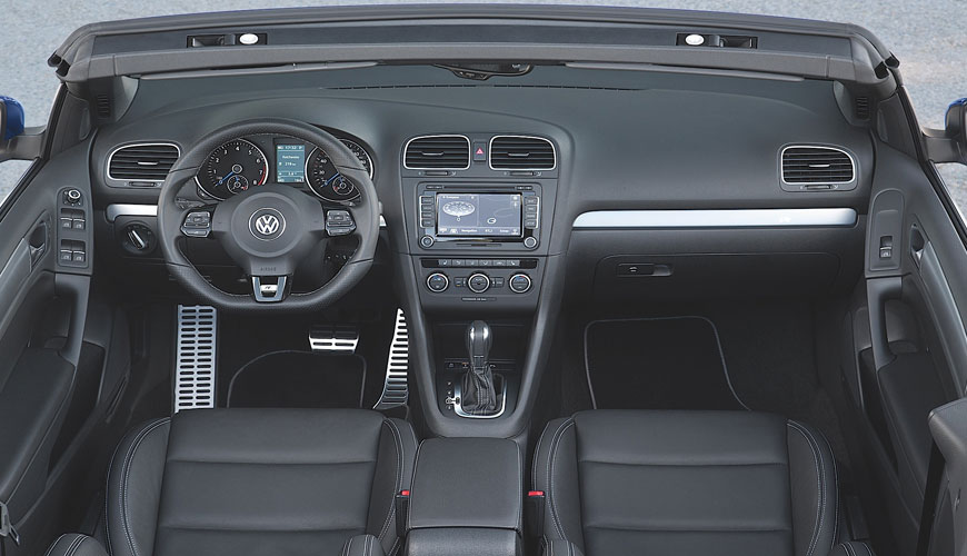 Suku Cadang Plastik Interior Kendaraan VW PV 3977 - Penentuan Sifat Antistatis